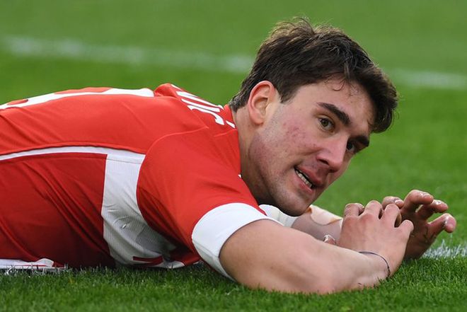 上也显得乏 上也显得乏