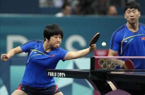 公众人物应 公众人物应